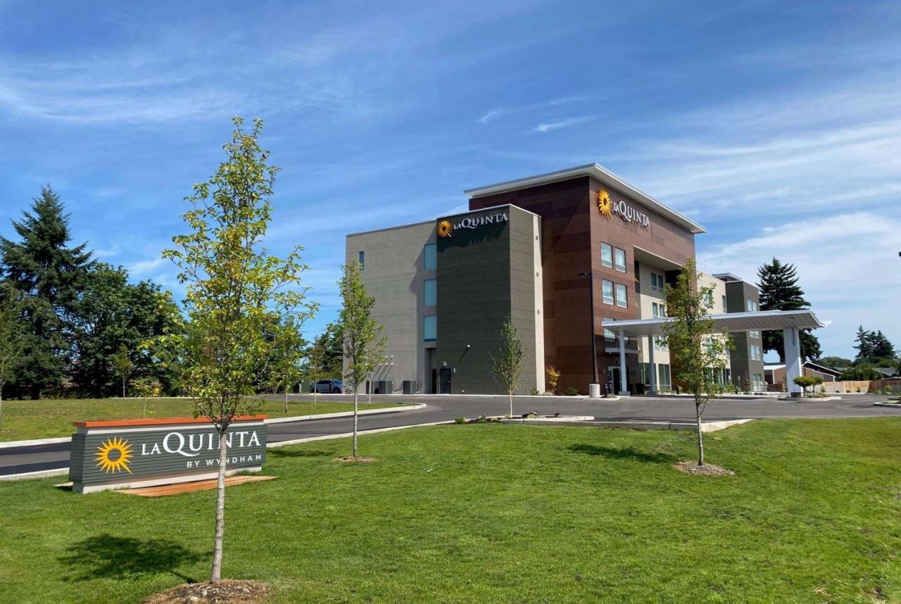 La Quinta Inn & Suites By Wyndham سنتراليا المظهر الخارجي الصورة
