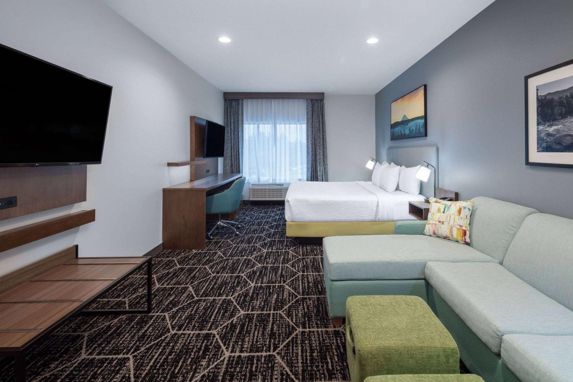 La Quinta Inn & Suites By Wyndham سنتراليا المظهر الخارجي الصورة