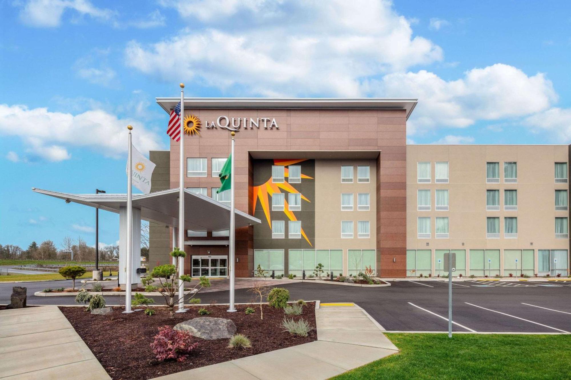 La Quinta Inn & Suites By Wyndham سنتراليا المظهر الخارجي الصورة